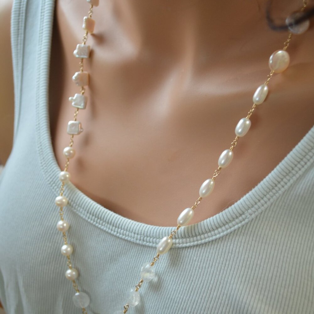 Long White Gemstone and Pearl Necklace in Gold - Picture 4 of 10